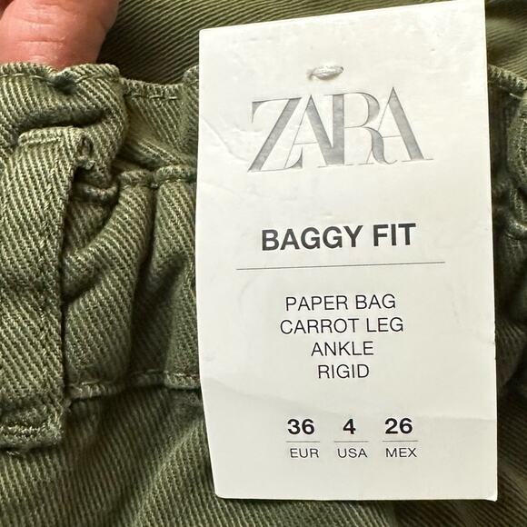 Zara Baggy Fit Paper Bag Carrot Leg Rigid Ankle Jeans High Rise Size 4 NWT - Picture 4 of 4